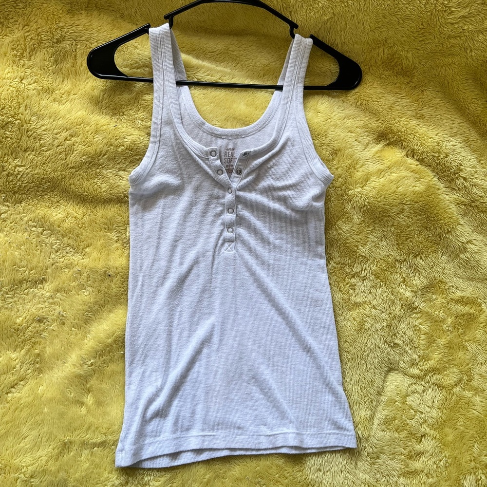 xs Aerie white tank top